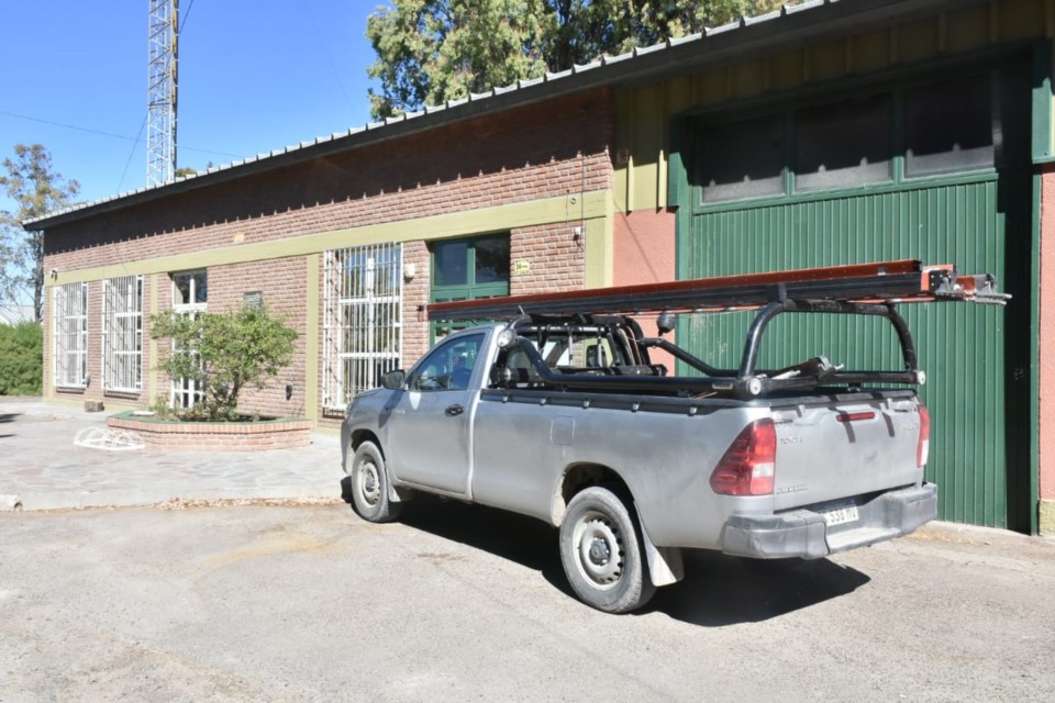 437646_4452